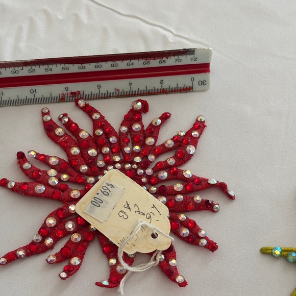 Ballroom Dance Costume Hair Jewelry w A/B Crystals Red Orange Green 3”x3” - Picture 5 of 6